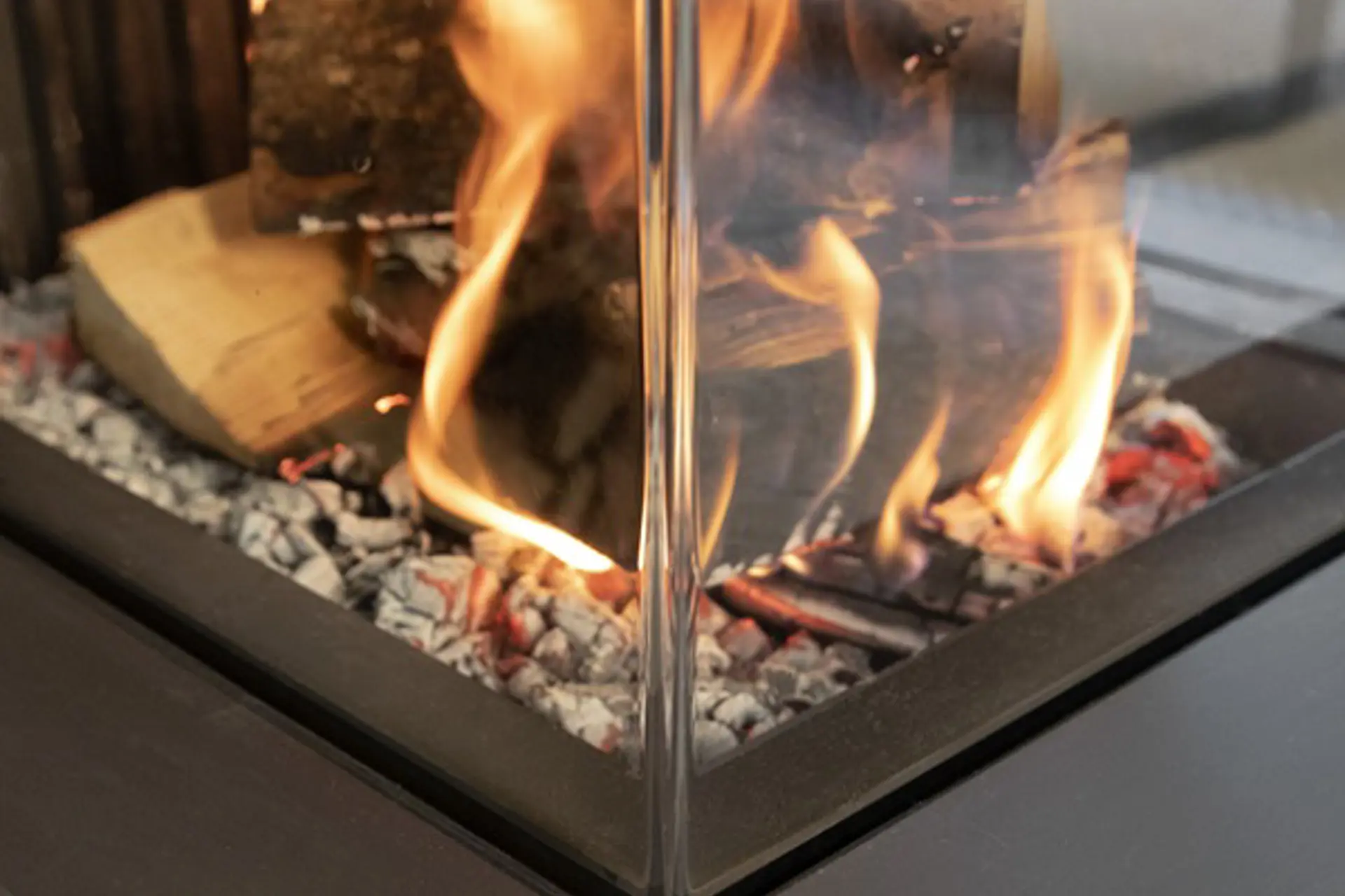 kalfire_roomdivider_w53-50r_detail_glas.jpg
