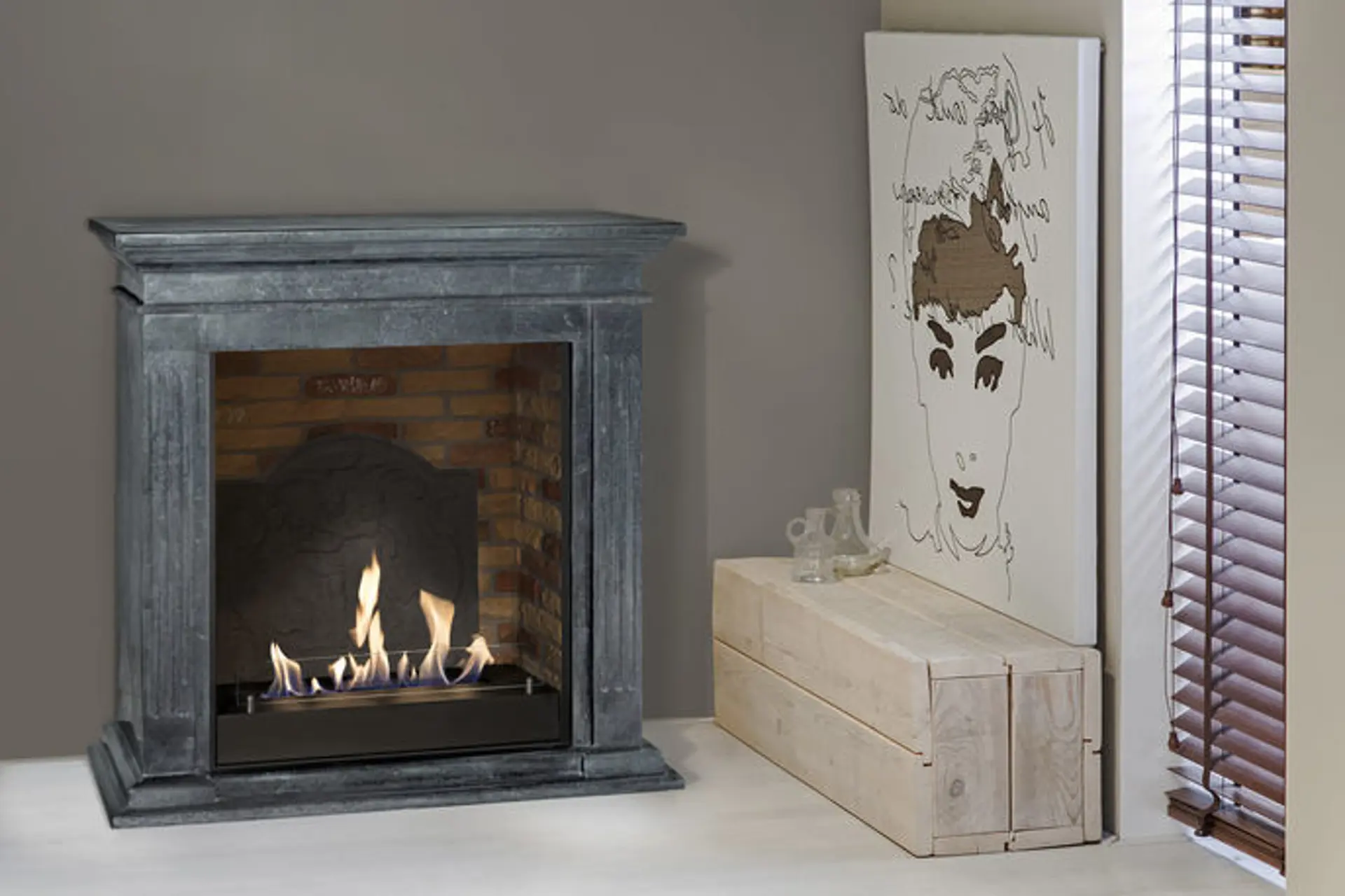 Xaralyn_Cadiz_antraciet_inbouwunit_L_steendecor_medaillon.jpg