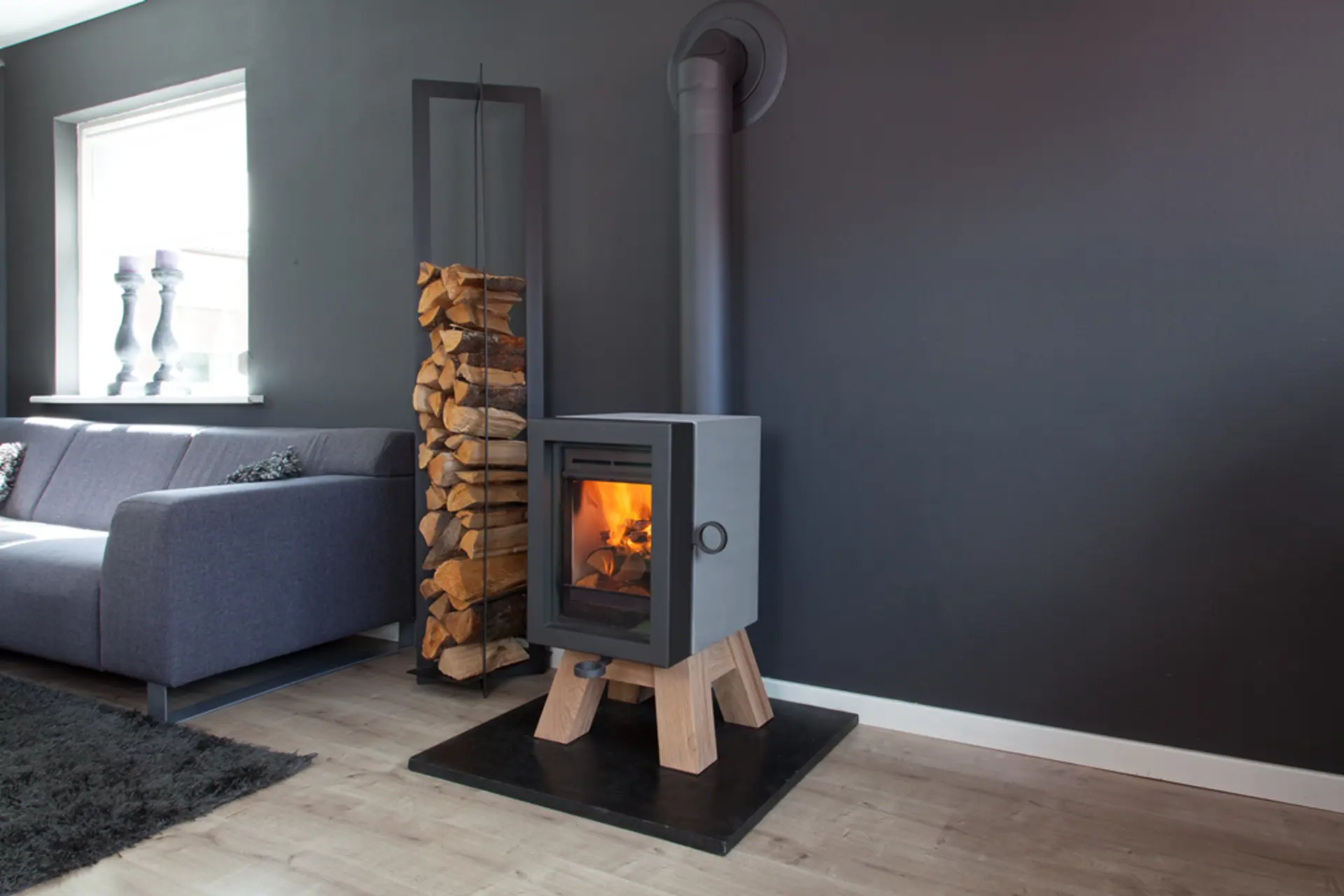 Oak-Concrete-grey-wood-base.jpg