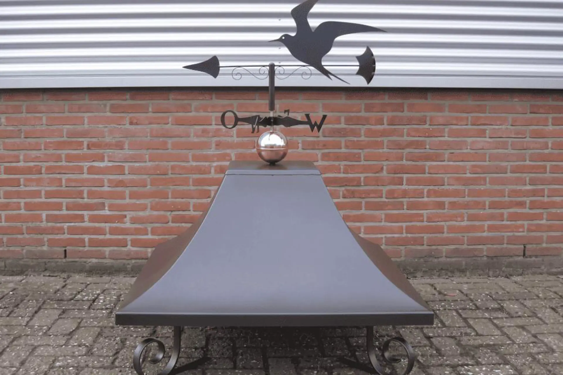 040 schoorsteenkap inclusief poten RVS.png