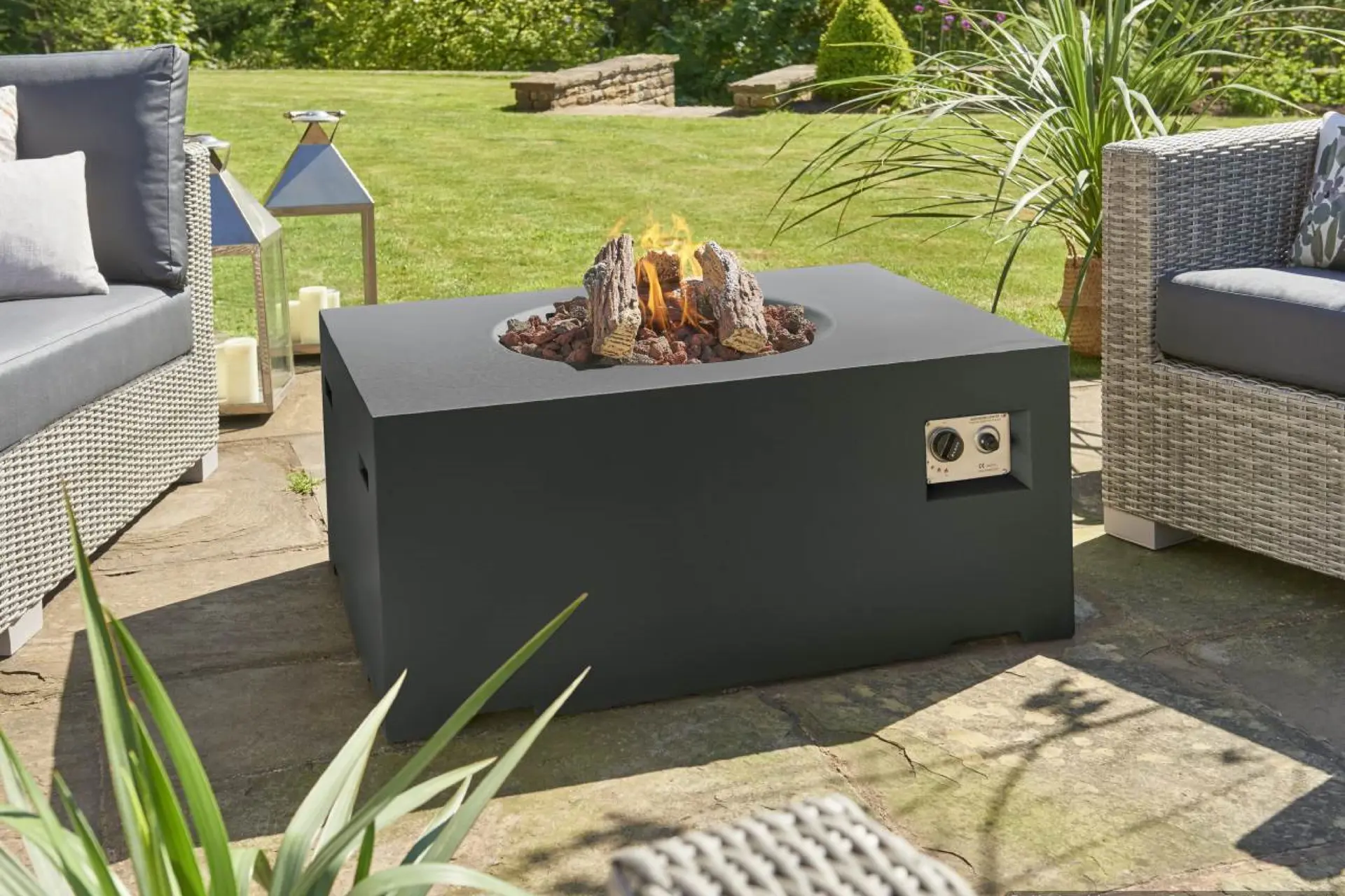 Rectangular Black-05122023155931.jpg