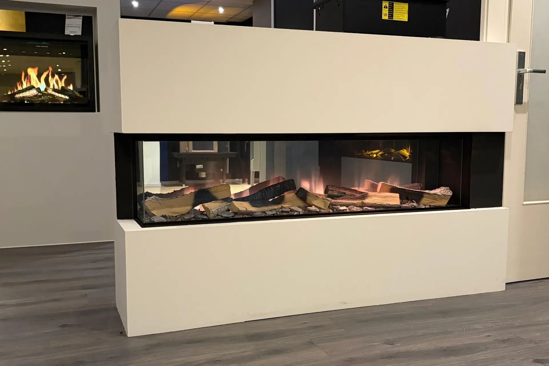 Element4 Club 150 E Show