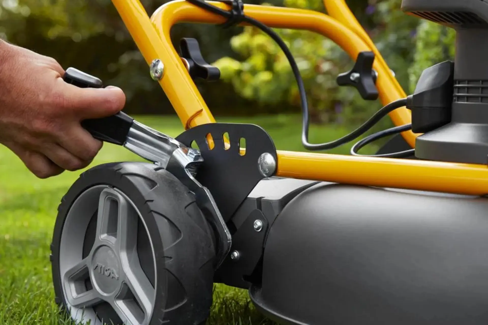 Stiga Multiclip 547 AE Kit 3.jpg