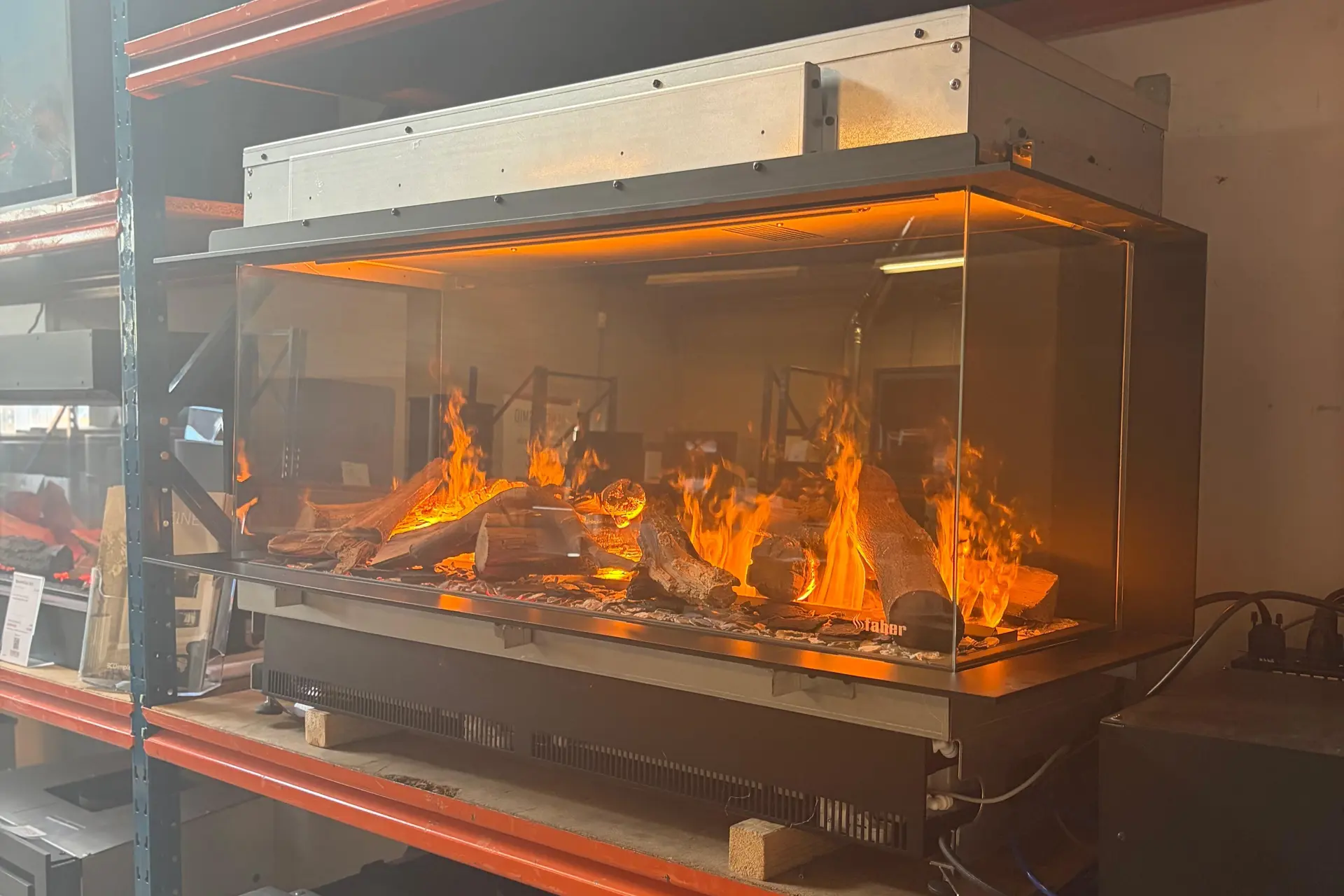 Faber E Matrix Elektrische Kachel Te Zien In Showroom Halle